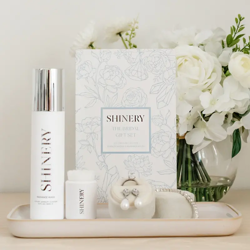 Bridal Gift Set: Elegant, Meaningful Tokens for the Bride-to-Be