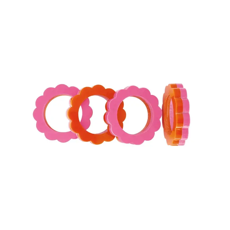 Set of 4 Scalloped Napkin Rings for Elegant Dining