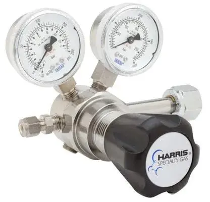 Harris 741-015-326-D Ultra-High-Purity Stainless Steel Nitrous Oxide Regulator 1
